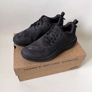 Keen WK400 Triple Black Walking Sneaker